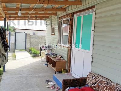 Отдельный дом · 3 комнаты · 100 м² · 10 сот., Достык 25 за 20 млн 〒 в Талдыкоргане, мкр Жастар