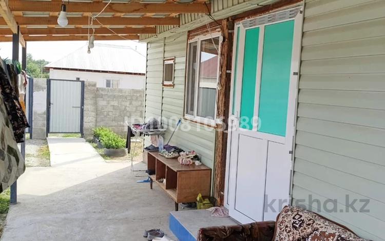 Отдельный дом · 3 комнаты · 100 м² · 10 сот., Достык 25 за 20 млн 〒 в Талдыкоргане, мкр Жастар — фото 2