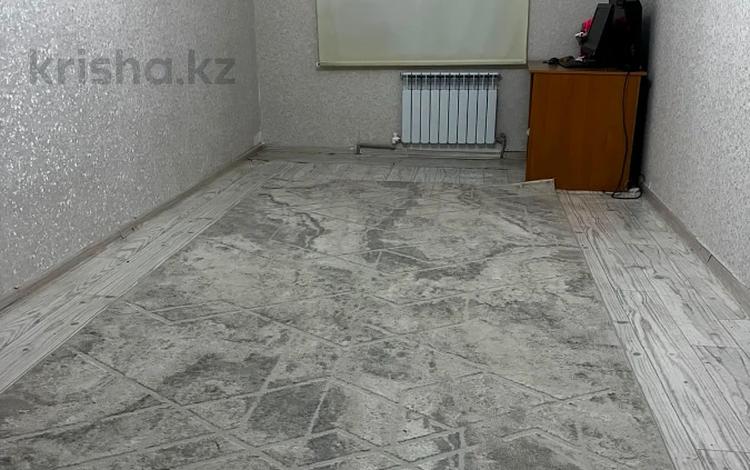 1-комнатная квартира · 42 м² · 8/8 этаж, 19-й мкр 45 за 10.5 млн ₸ в Актау — фото 2