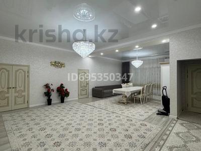Жеке үй · 5 бөлме · 240 м² · 10 жүзд., Есимхан 26 423, бағасы: 65 млн ₸ в Актобе, жилой массив Акжар-2