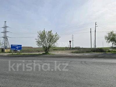 Продажа участков в Шымкенте: Участок · 1 га, мкр Бозарык за 450 млн 〒 Участок · 1 га, мкр Бозарык за 450 млн 〒 в Шымкенте, Абайский р-н