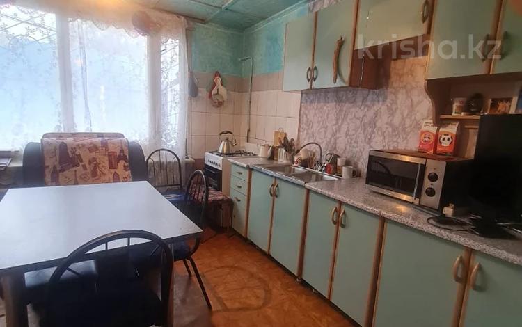Үйдің бір бөлігі · 2 бөлме · 45 м² · 3.8 жүзд., Петрова 3, бағасы: 40.5 млн ₸ в Алматы, Алатауский р-н — фото 2