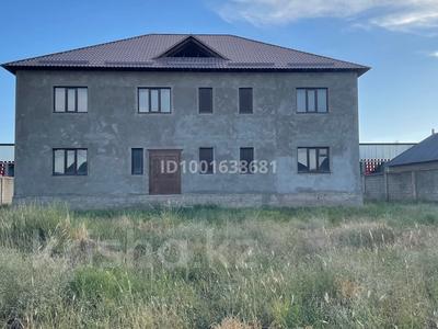 Продажа домов и дачи в Шымкенте: Отдельный дом · 9 комнат · 445 м² · 16 сот., Аксумбе,Биик 20 — Стадион Биик за 89 млн 〒 Отдельный дом · 9 комнат · 445 м² · 16 сот., Аксумбе,Биик 20 — Стадион Биик за 89 млн 〒 в Шымкенте, Каратауский р-н