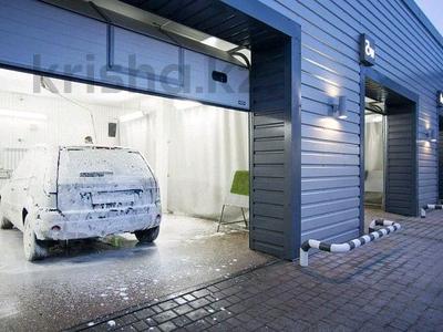 Снимаем в аренду автомойку с…, мкр №7 11 — Янтарная в Алматы, Ауэзовский р-н