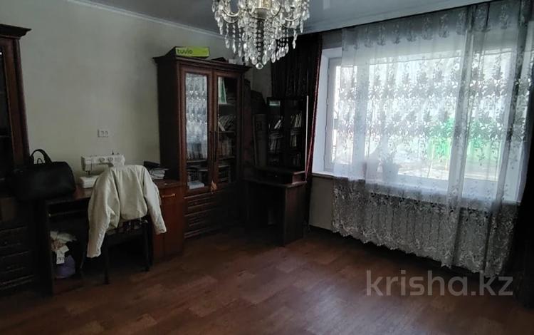 3-комнатная квартира · 65 м² · 1/5 этаж, мкр Юго-Восток, мкр Орбита 26 за 23 млн ₸ в Караганде, Казыбек би р-н — фото 2