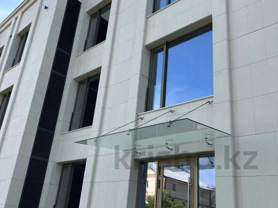 4-бөлмелі пәтер · 131 м² · 2/3 қабат, Кенесары хана 43/7 — БЕЗ КОМИССИИ, бағасы: 158 млн ₸ в Алматы, Наурызбайский р-н