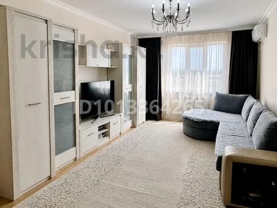 2-комнатная квартира · 78 м² · 8/9 этаж, мкр Аксай-3Б, мкр «Аксай-3б» 30а — Толе би Яссауи за 50 млн ₸ в Алматы, Ауэзовский р-н