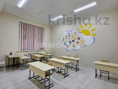 Свободное назначение, офисы, магазины и бутики, общепит, салоны красоты, медцентры и аптеки, образование · 128 м² за 110 млн 〒 в Алматы, Ауэзовский р-н