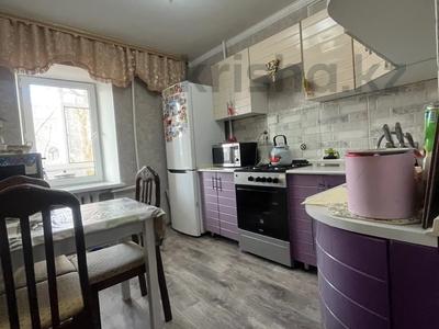 3-комнатная квартира · 61.3 м² · 2/6 этаж, мкр 8, Бр.Жубановых 300/1 за 23.5 млн 〒 в Актобе