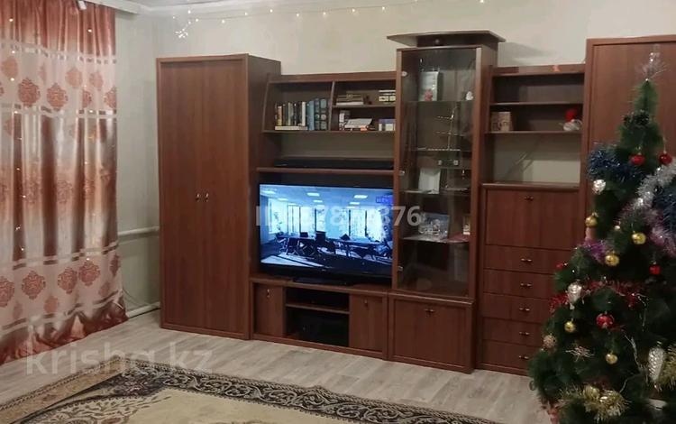 4-бөлмелі үй тәулігіне, 120 м², 230 сот., Ауэзова 6, бағасы: 5 000 〒 в Каркаралинске — фото 13