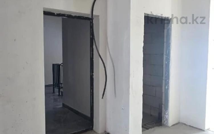 4-бөлмелі пәтер · 160 м² · 3/3 қабат, мкр Нур Алатау, Какимбека Салыкова 40, бағасы: 118 млн ₸ в Алматы, Бостандыкский р-н — фото 2