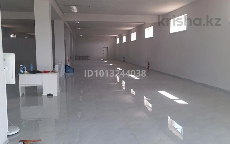 Свободное назначение, офисы, магазины и бутики, склады, общепит · 1450 м² за 420 млн ₸ в Шымкенте, Каратауский р-н — фото 2