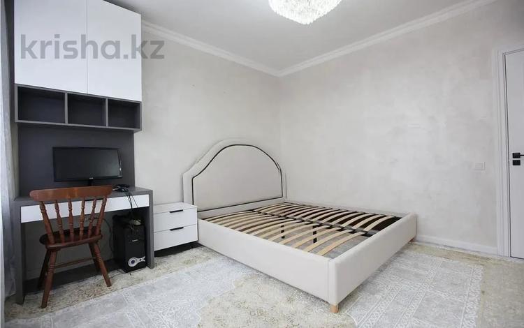 2-комнатная квартира · 56 м² · 11/17 этаж, Утепова за 41.5 млн ₸ в Алматы, Бостандыкский р-н — фото 2