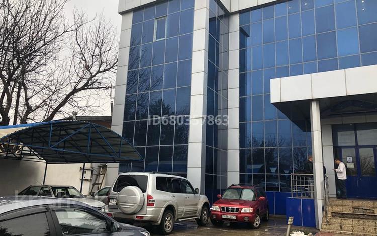 Офисы • 750 м² за ~ 1.9 млн 〒 в Шымкенте, Енбекшинский р-н — фото 3