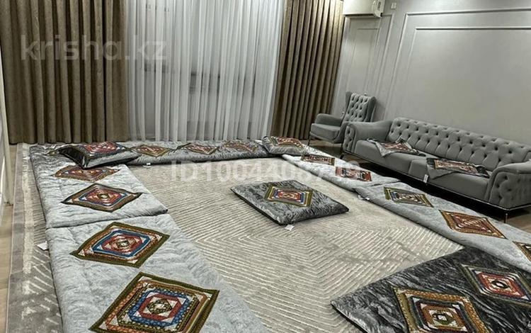 3-бөлмелі пәтер · 80.4 м² · 1/4 қабат, Өркен 25 дом, бағасы: 28 млн ₸ в Жанаозен — фото 2