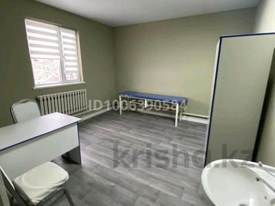 Отдельный дом · 10 комнат · 736 м² · 8 сот., мкр Думан-1 — Талгарский тракт за 320 млн ₸ в Алматы, Медеуский р-н