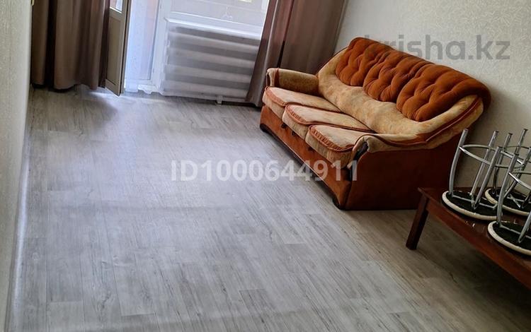 2-бөлмелі пәтер · 48 м² · 4/5 қабат, 30-шағынаудан, Гапеева 23 — Супермаркет Samadi, бағасы: 17 млн ₸ в Караганде, Казыбек би р-н — фото 2