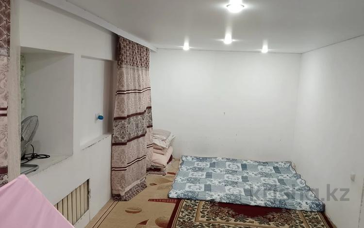 Отдельный дом · 3 комнаты · 45 м² · 6.2 сот., Старикова — Кирпичный завод за 9 млн ₸ в Таразе — фото 2
