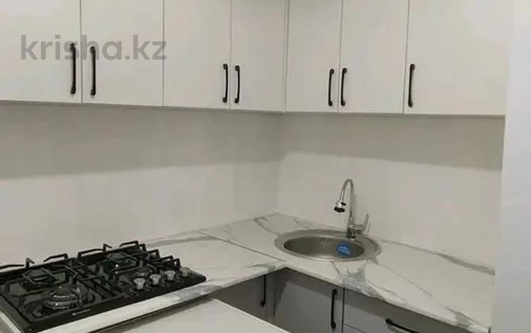 2-бөлмелі пәтер · 43 м² · 1/4 қабат, мкр №1, бағасы: 25 млн ₸ в Алматы, Ауэзовский р-н — фото 2