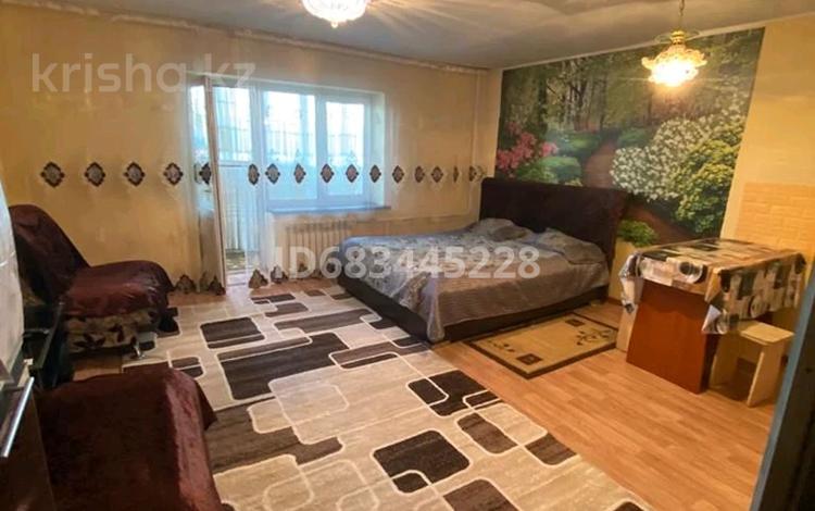 1-комнатная квартира · 50 м² · 8/9 этаж, Казбек би Казбек би 7/4 — Казбек би за 10 000 ₸ в Усть-Каменогорске — фото 2