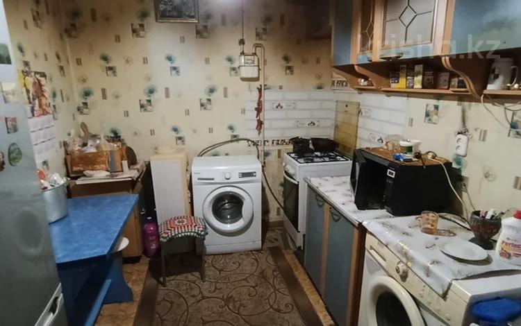 1-бөлмелі пәтер · 36 м² · 2/5 қабат, привокзальная, бағасы: 6.5 млн ₸ в Уральске — фото 2