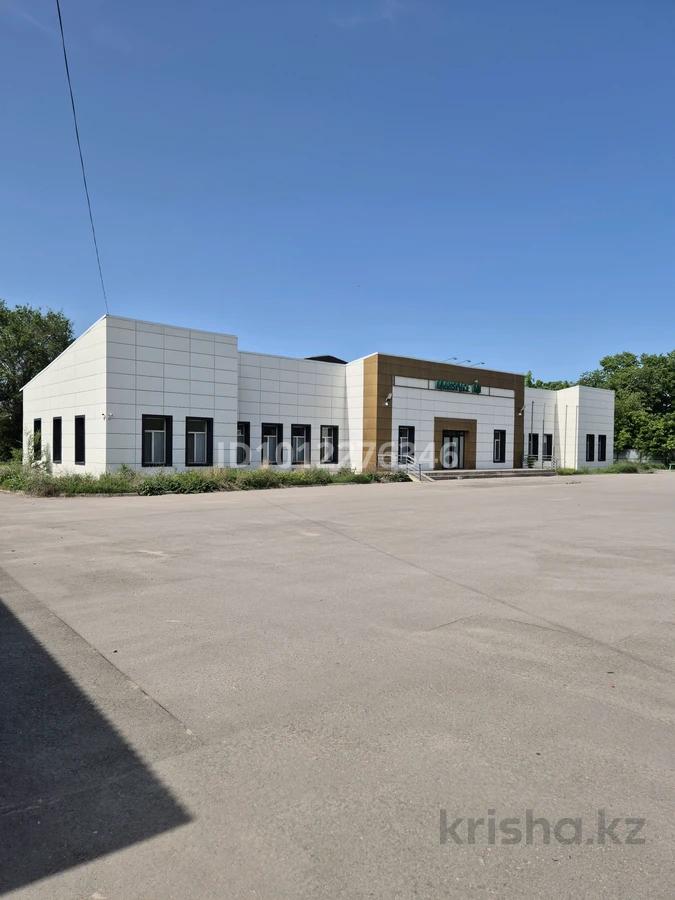Свободное назначение · 900 м²