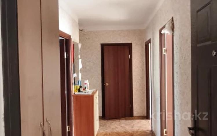 3-комнатная квартира · 83.5 м² · 4/5 этаж, Монкеулы — Хозяйка квартиры за 27.5 млн ₸ в Уральске — фото 26