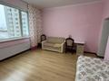2-комнатная квартира · 74 м² · 9/22 этаж, Шамши Калдаяков 11 за 350 000 ₸ в Астане, Сарайшык р-н — фото 4