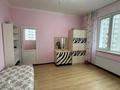 2-комнатная квартира · 74 м² · 9/22 этаж, Шамши Калдаяков 11 за 350 000 ₸ в Астане, Сарайшык р-н — фото 7