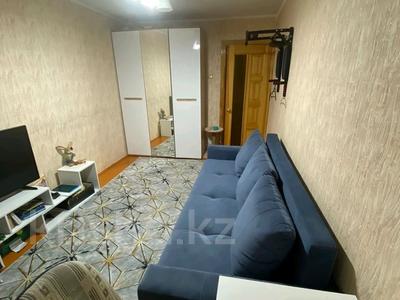 2-комнатная квартира, 50 м², 1/5 этаж, 20 мкрн 1 за 15.8 млн 〒 в Петропавловске