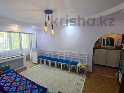 4-бөлмелі пәтер · 92 м² · 1/5 қабат, Утеген Батыра — Рядом с ЗАГС Ауэзовского района.на против Гранд Парк, бағасы: 50 млн ₸ в Алматы, Ауэзовский р-н