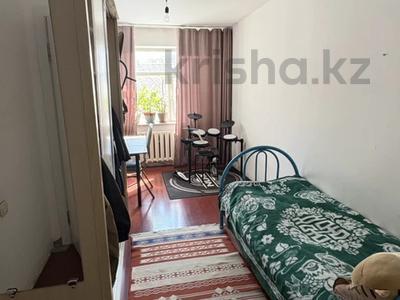 3-комнатная квартира · 58 м² · 4/4 этаж, мкр №1 17 за 31 млн 〒 в Алматы, Ауэзовский р-н