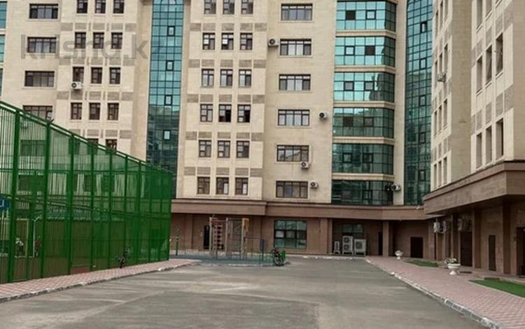 4-бөлмелі пәтер · 166 м² · 5/8 қабат, Мангилик ел 27, бағасы: ~ 130 млн ₸ в Астане, Есильский р-н — фото 2