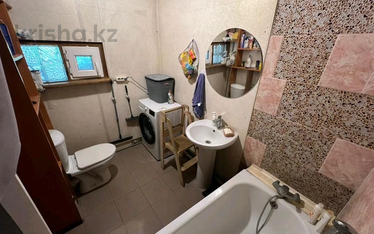 Отдельный дом · 4 комнаты · 80 м², Киевская 46а за 250 000 〒 в Алматы, Медеуский р-н — фото 6