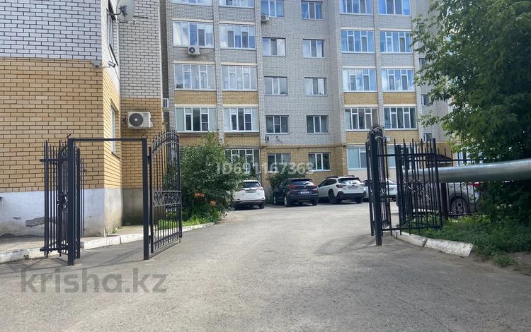 4-бөлмелі пәтер · 169 м² · 3/5 қабат, Гарольда Бергеля 74/2 — Район Сити центра, бағасы: 51 млн ₸ в Уральске — фото 10