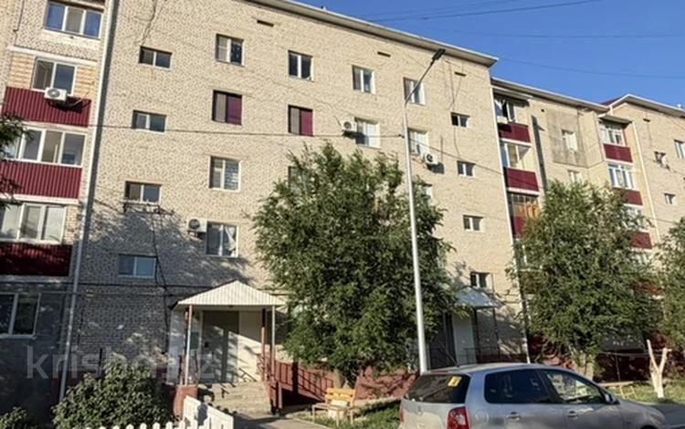 3-комнатная квартира · 68 м² · 4/5 этаж, мкр Центральный, Сырым Датова 15 за 20.5 млн ₸ в Атырау — фото 2