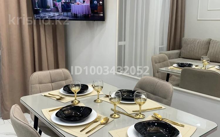 2-комнатная квартира · 60 м² · 5/10 этаж, мкр Юго-Восток 15/2 за 22 000 ₸ в Караганде, Казыбек би р-н — фото 2