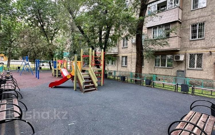 2-комнатная квартира · 42 м² · 1/4 этаж, мкр №3 за 25 млн ₸ в Алматы, Ауэзовский р-н — фото 2
