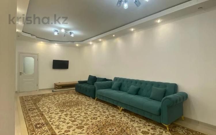3-бөлмелі пәтер · 106 м² · 1/12 қабат, Есет батыра 108а, бағасы: 250 000 ₸ в Актобе — фото 4