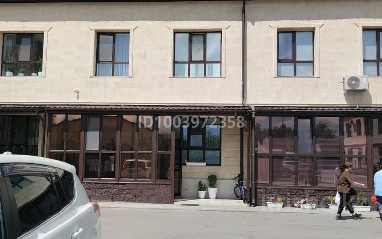 Отдельный дом · 4 комнаты · 149 м² · 1 сот., мкр Новый Город, Тургенева 4 — Возле Таира за 130 млн ₸ в Караганде, Казыбек би р-н — фото 2