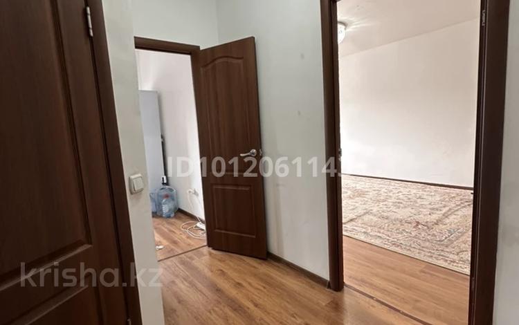 1-бөлмелі пәтер · 45 м² · 4/5 қабат, мкр Нурсая, Елорда 103, бағасы: 13 млн ₸ в Атырау — фото 2
