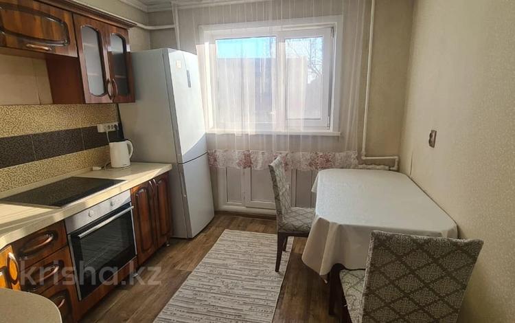 1-бөлмелі пәтер · 38 м² · 3/5 қабат, 408 квартал 18 — Новостройка, бағасы: 10 000 ₸ в Семее — фото 2