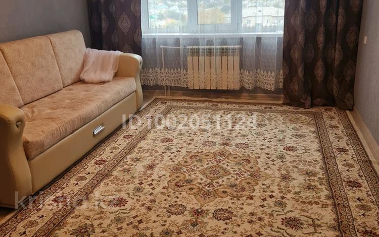1-комнатная квартира · 42 м² · 9/9 этаж, Политехническая 1/1 — Рядом школа 31, Онкобольница, Городской отдел полиции за 120 000 ₸ в Уральске — фото 2