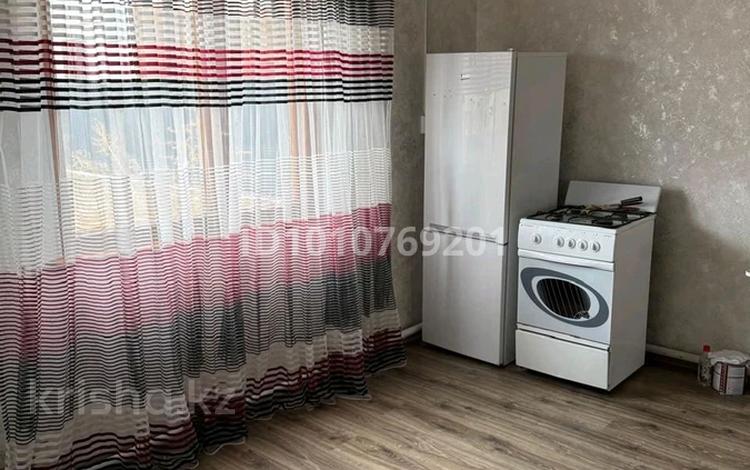 Отдельный дом · 3 комнаты · 58 м² · 10 сот., Мкр. Жастар-2 107 за 16.5 млн ₸ в Талдыкоргане, военный городок Улан — фото 2