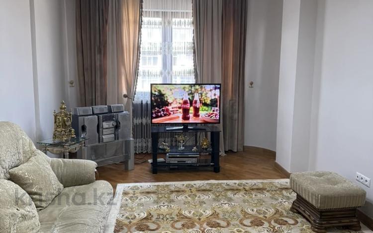 4-бөлмелі пәтер · 140 м² · 6/7 қабат, Фурманова 111, бағасы: 700 000 ₸ в Алматы, Медеуский р-н — фото 2