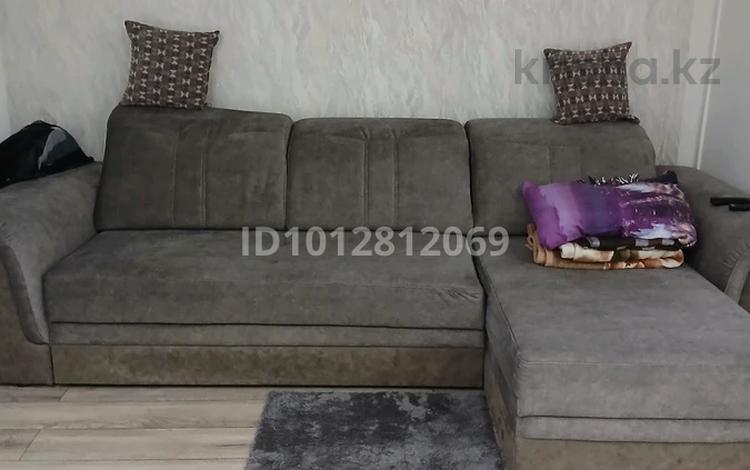 1-комнатная квартира · 40 м² · 1/5 этаж, 5-й мкр 2 за 10.5 млн ₸ в Риддере — фото 2