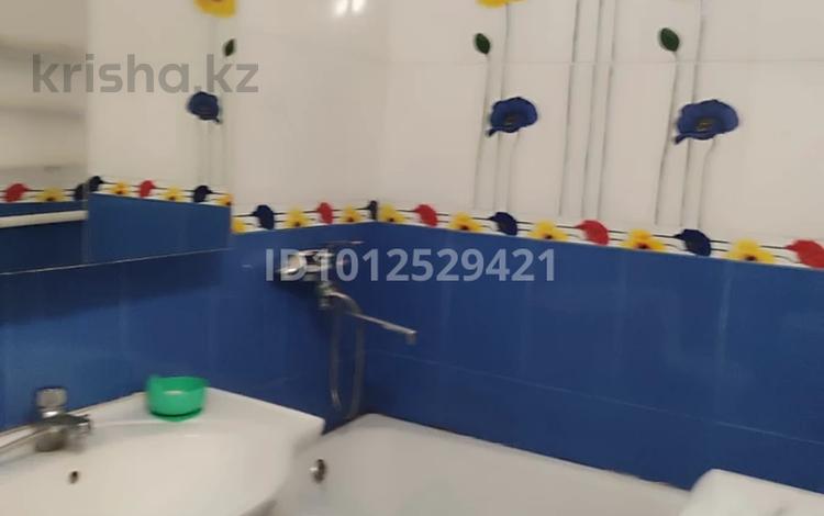 1-комнатная квартира · 40 м² · 3/5 этаж, мкр Кокжиек 59 за 170 000 ₸ в Алматы, Жетысуский р-н — фото 2