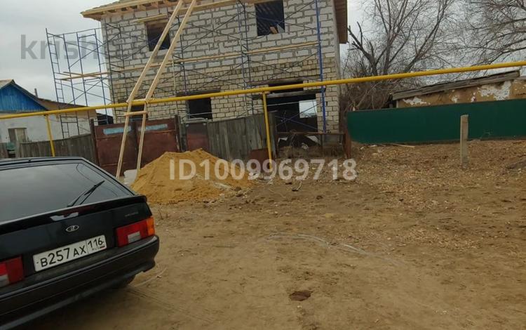 Үйдің бір бөлігі · 6 бөлме · 253.4 м² · 12.5 жүзд., Абая 36б, бағасы: 12 млн ₸ в Актобе, жилой массив Курайлы — фото 2