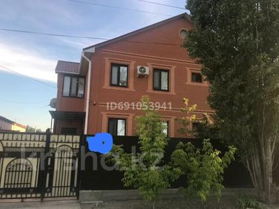 Отдельный дом • 7 комнат • 250 м² • 12 сот., Токсанбаева 8 за 65 млн 〒 в Атырау, мкр Мирас