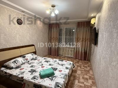 1-комнатная квартира · 50 м² · 4/5 этаж, Мухита 128 за 12 000 ₸ в Уральске, мкр Школьник